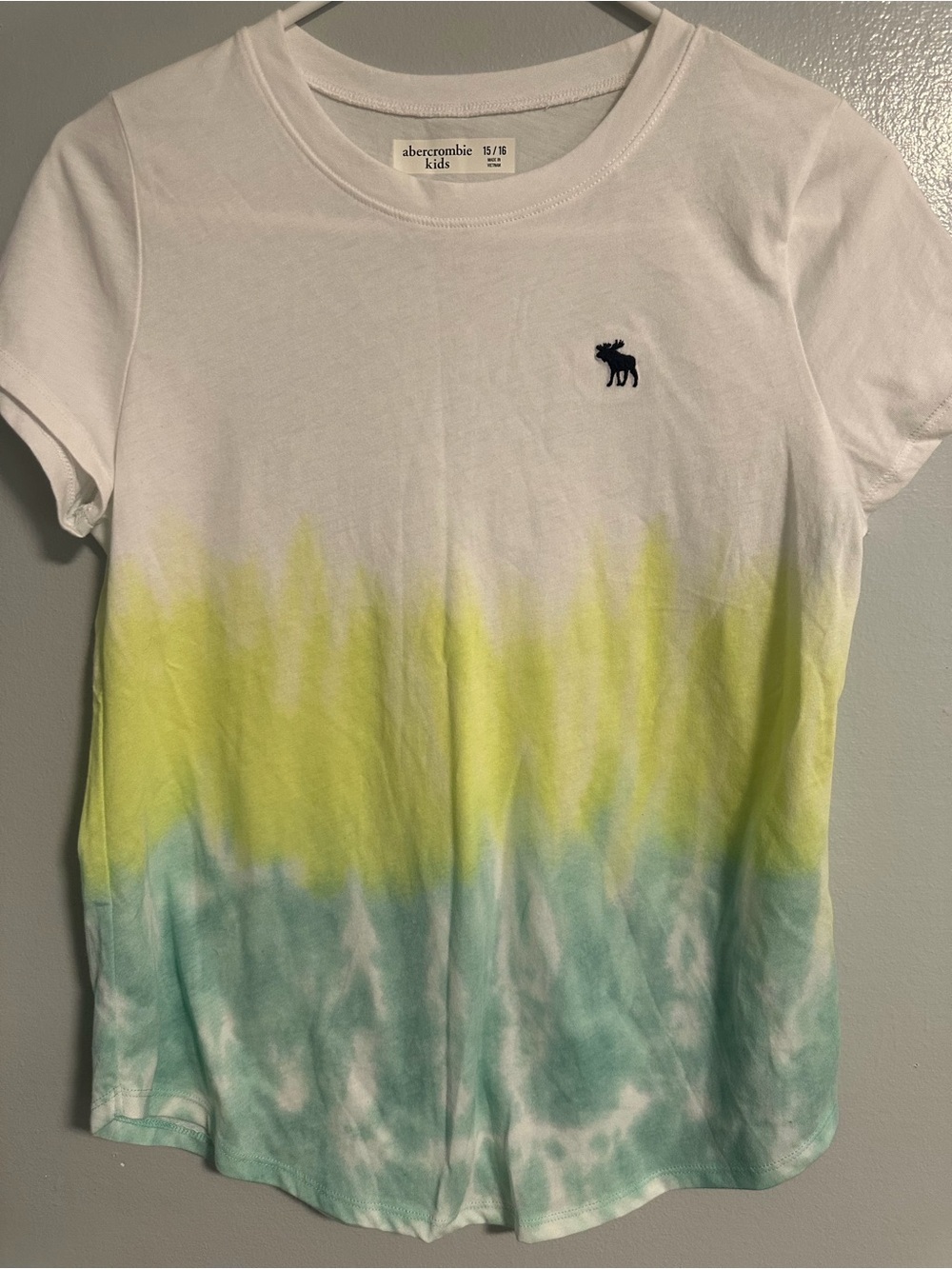 abercrombie kids White Tee with Yellow and Teal Dip-Dye Size 15/16